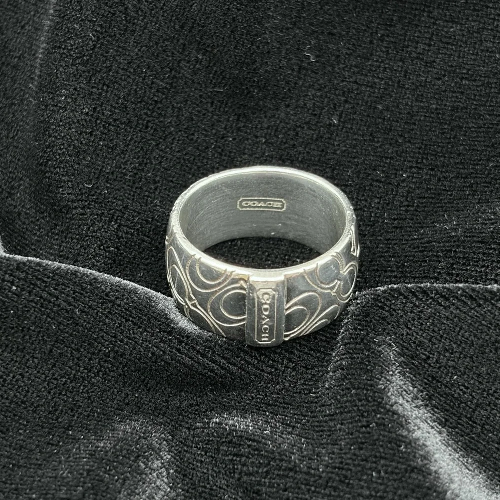 Coach Embossed Silver Ring - Picture 4 of 7